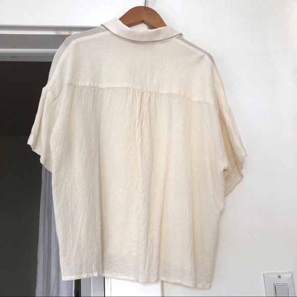 Ivory short sleeve blouse - Picture 2 of 7